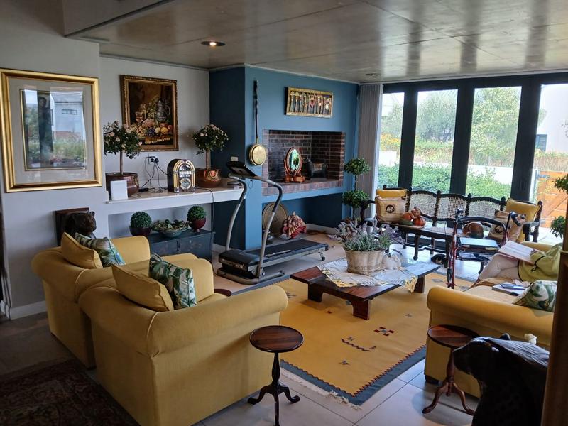 4 Bedroom Property for Sale in Graanendal Western Cape